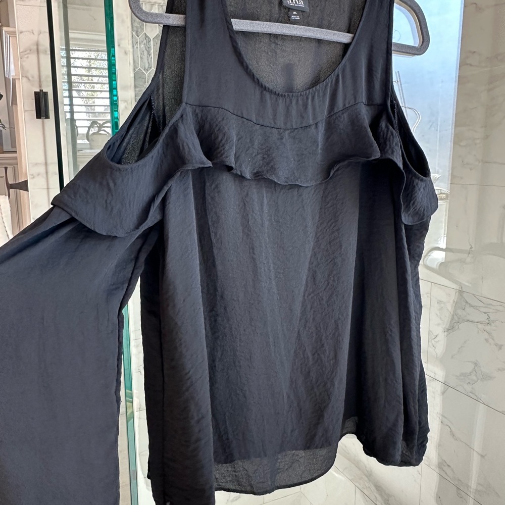Elegant Black Cold Shoulder Top